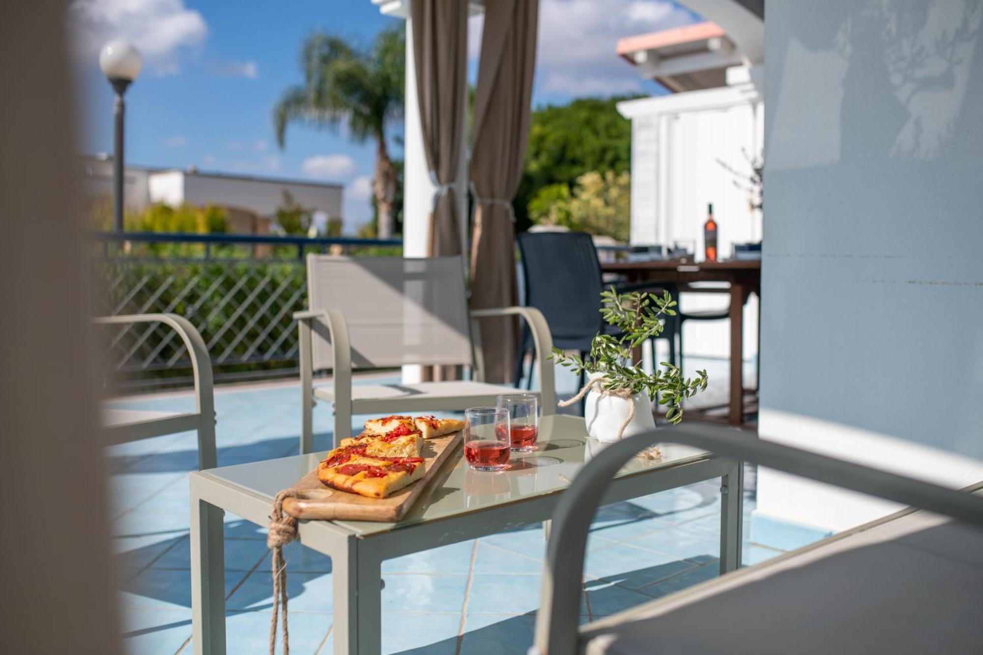 Mare Villas Pescoluse マリーナ・ディ・ペスコルーゼ エクステリア 写真