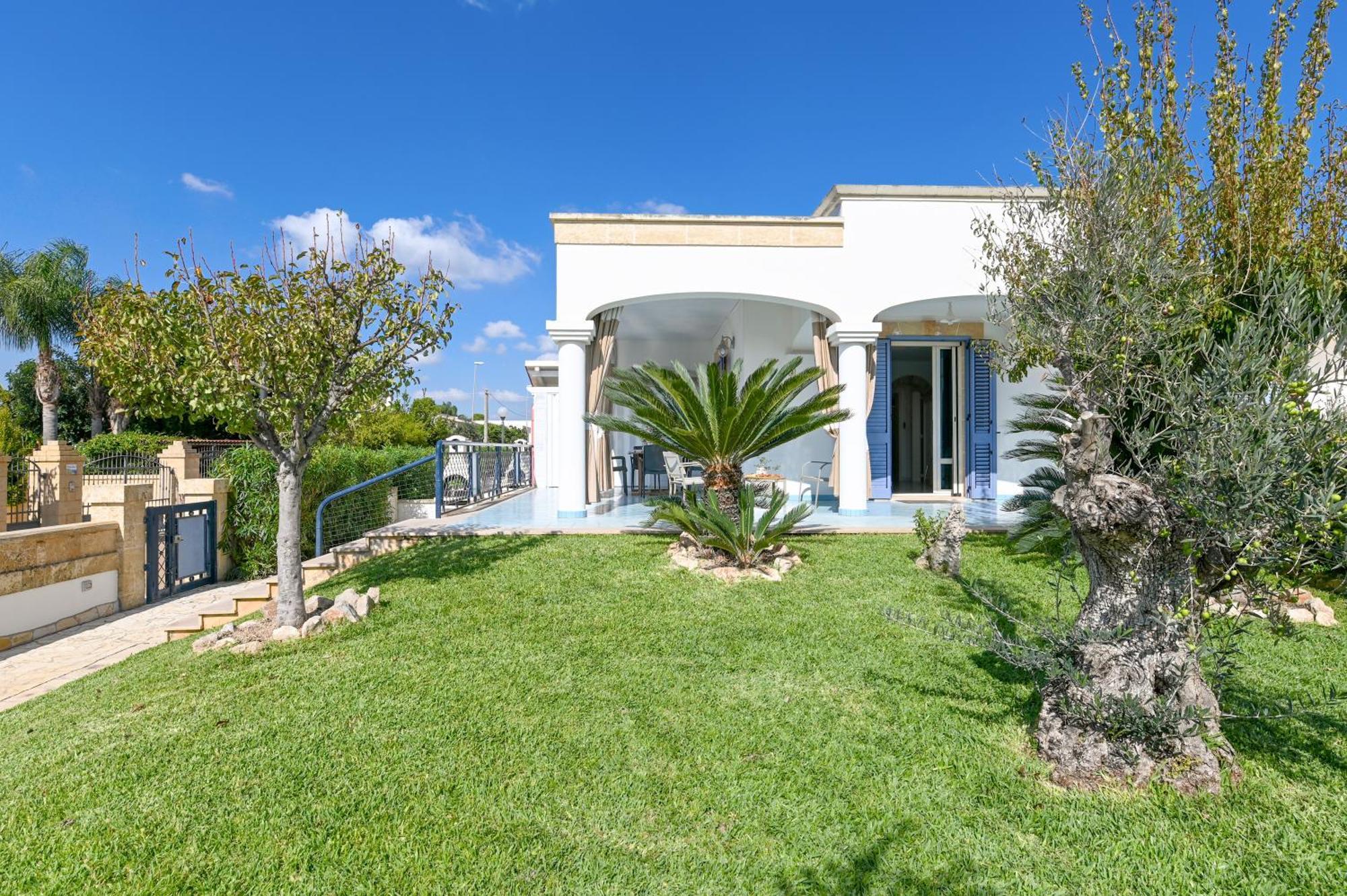 Mare Villas Pescoluse マリーナ・ディ・ペスコルーゼ エクステリア 写真